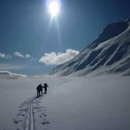 Notvollen Lyngen, Kjosveien 383, *