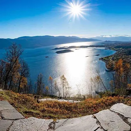 Notvollen Lyngen, Kjosveien 383,