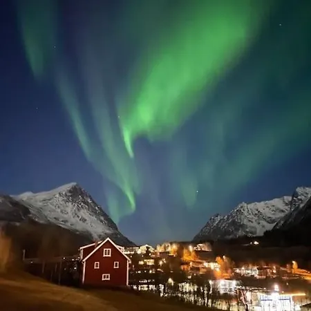 Notvollen Lyngen, Kjosveien 383, Lyngseidet