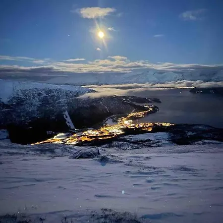 펜션 Notvollen Lyngen, Kjosveien 383,