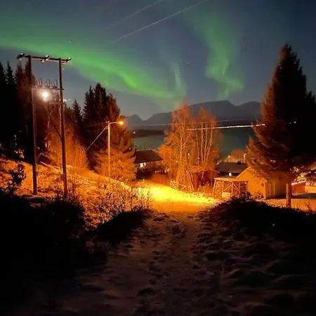 Hébergement de vacances Notvollen Lyngen, Kjosveien 383,