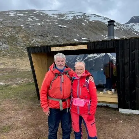 Notvollen Lyngen, Kjosveien 383, *